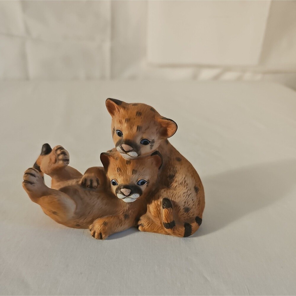 Vtg 1993 HOMCO Home Interior CURIOUS COUGARS Masterpiece Porcelain Figurine